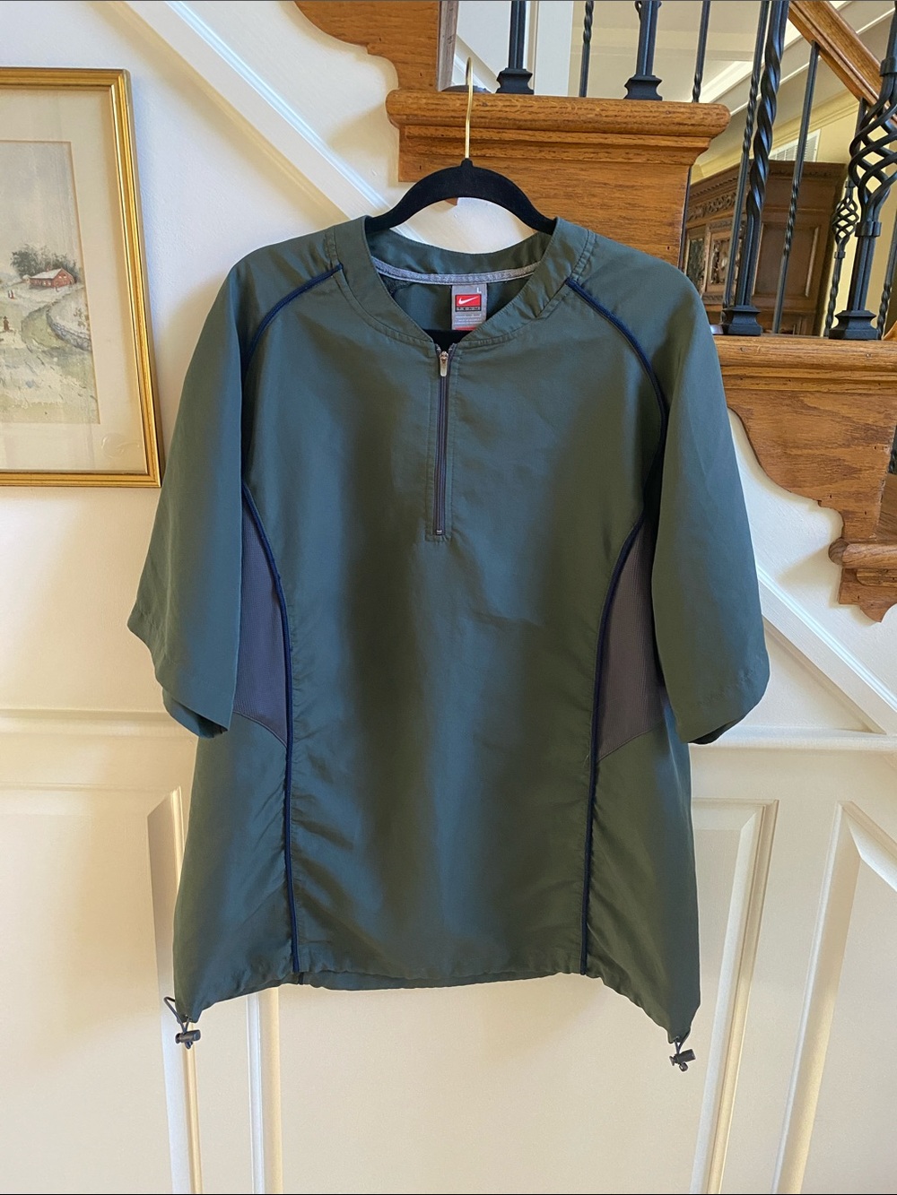 NIKE Sports Short Sleeve Windbreaker